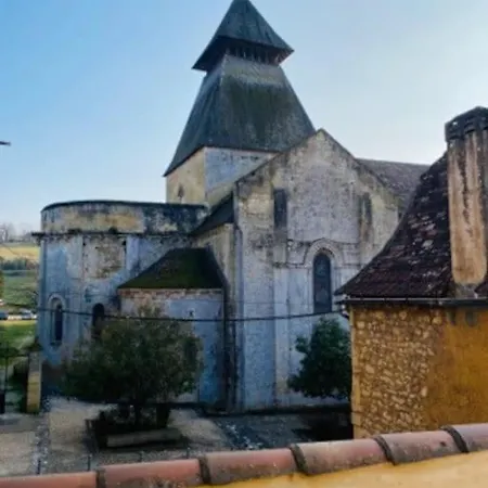 Дом отдыха La Buissonniere Maison Authentique Au Coeur Du Village