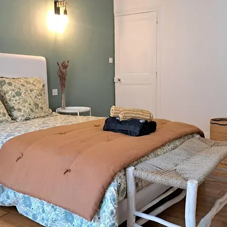 Дом отдыха La Buissonniere Maison Authentique Au Coeur Du Village *
